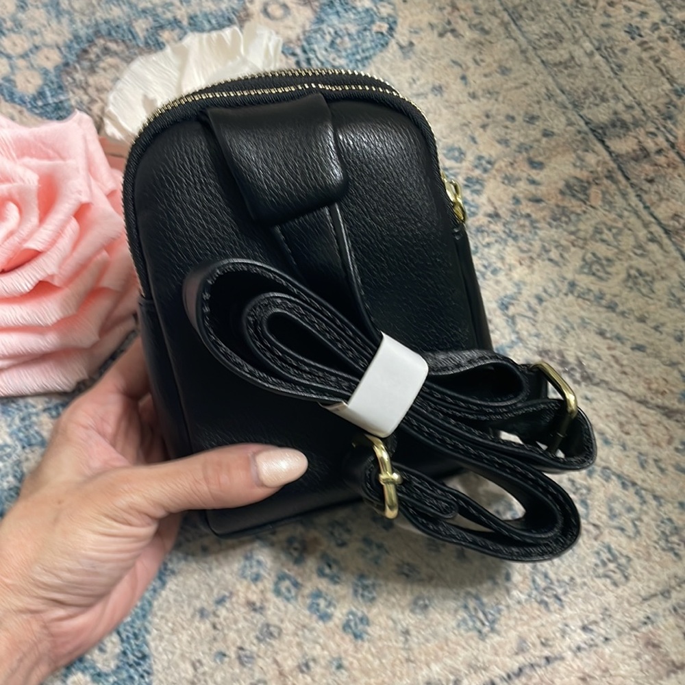 Addison crossbody vegan leather purse NWT - Picture 3 of 5